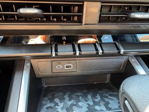Used 2024 Chevrolet Colorado Trail Boss w/ LPO, Skid Plate Package AWD/4WD image 19