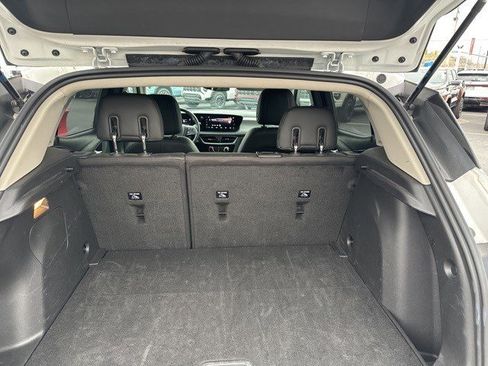 Used 2024 Buick Encore GX Sport Touring image 10