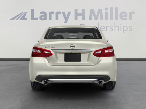 Used 2018 Nissan Altima 2.5 S w/ S Convenience Package image 8