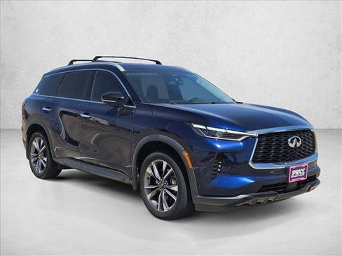 Used 2023 INFINITI QX60 Luxe w/ Vision Package image 3