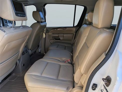 Used 2013 Nissan Armada SL image 11