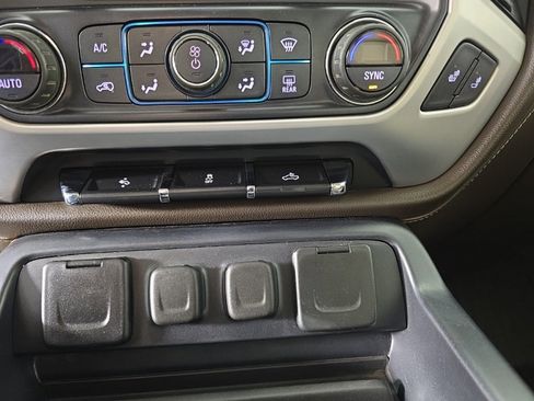 Used 2018 GMC Sierra 1500 SLT image 21