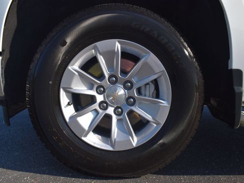 Used 2025 Chevrolet Silverado 1500 W/T RWD image 14
