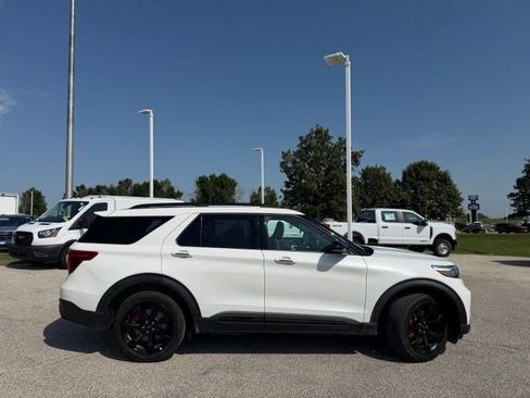 Used 2023 Ford Explorer ST w/ Equipment Group 401A AWD/4WD image 10