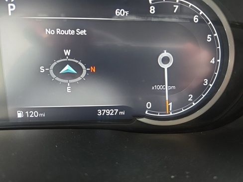 Used 2025 Genesis GV70 2.5T image 17