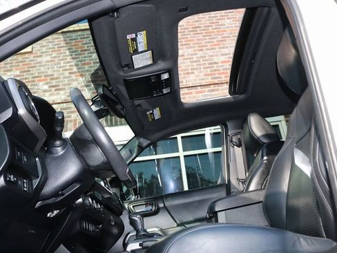 Used 2020 Toyota Tacoma Limited image 18