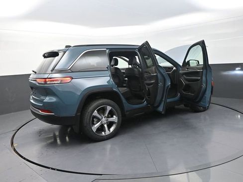 New 2026 Jeep Grand Cherokee Limited image 35