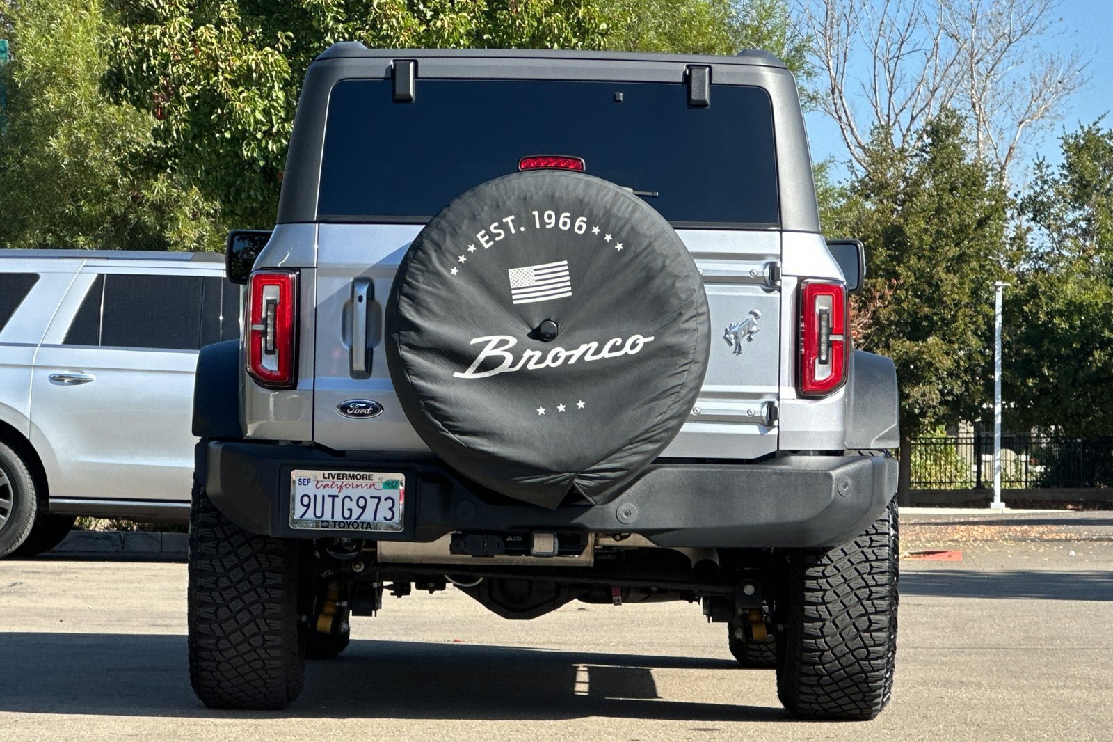 Used 2024 Ford Bronco Outer Banks w/ Sasquatch Package AWD/4WD image 5