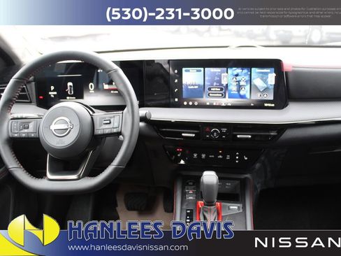 New 2026 Nissan Kicks SR w/ SR Premium Package FWD image 17