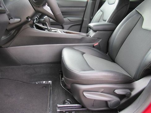 New 2026 Jeep Compass Latitude image 15