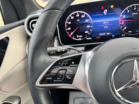 Certified 2025 Mercedes-Benz GLC 300 GLC 300 image 9