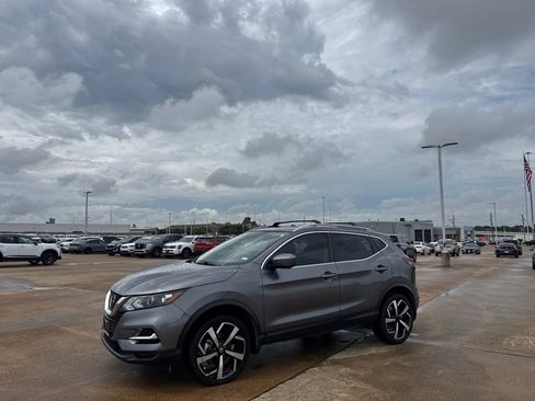 Used 2022 Nissan Rogue Sport SL FWD image 10