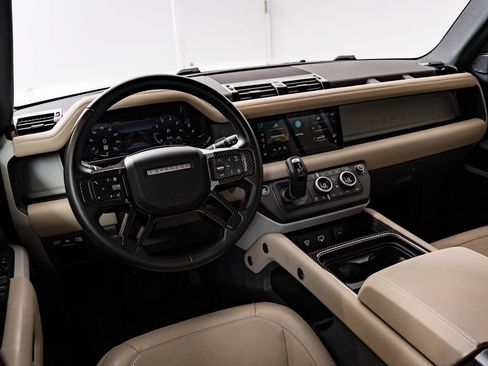 Used 2024 Land Rover Defender 110 S AWD/4WD image 4