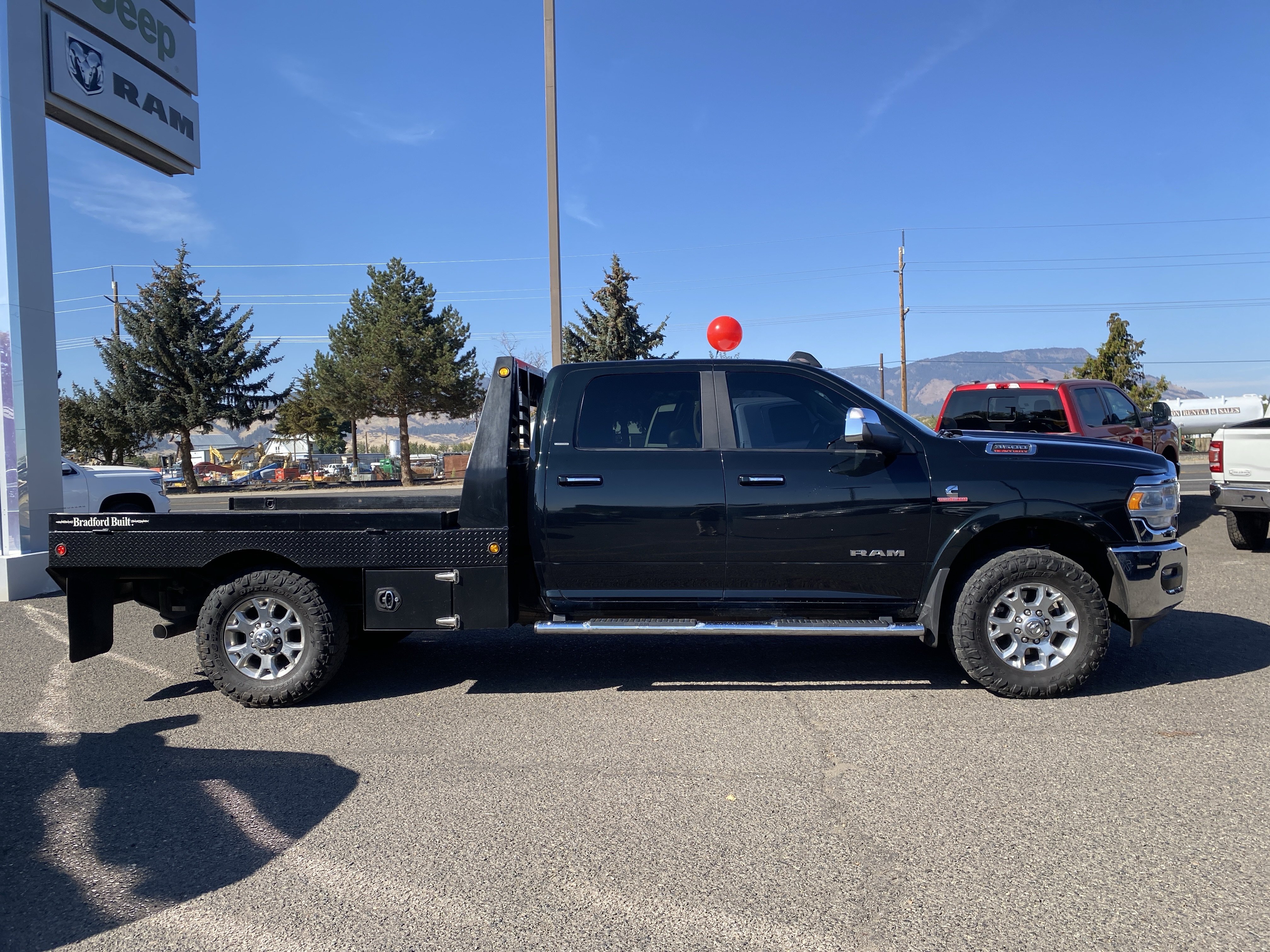 Used 2019 RAM 3500 Laramie AWD/4WD image 2