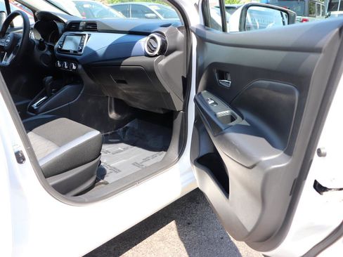 Used 2024 Nissan Versa SV FWD image 15