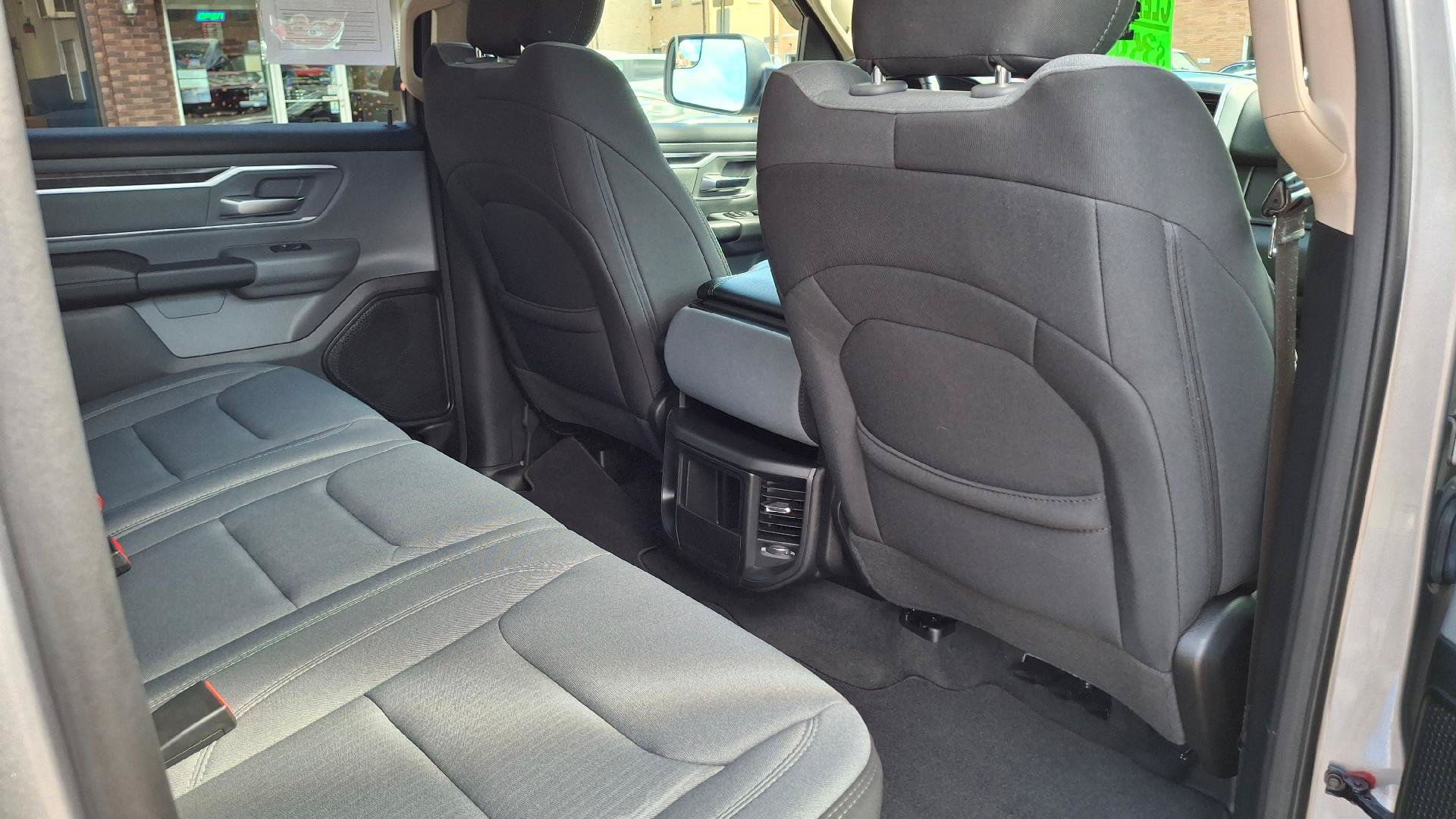 Used 2020 RAM 1500 Big Horn AWD/4WD image 11