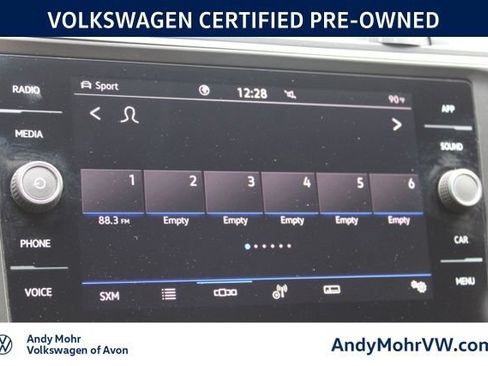 Used 2023 Volkswagen Tiguan SE AWD/4WD image 35