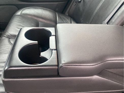 Used 2016 Lincoln MKS AWD w/ Livery Package image 27