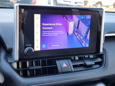 Used 2024 Toyota RAV4 XLE image 18