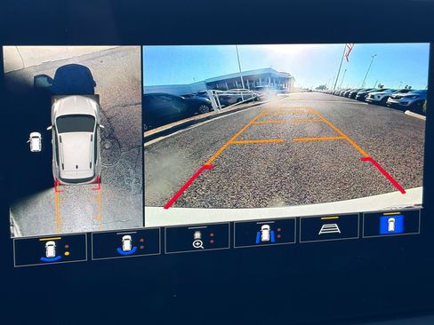 Used 2024 Buick Encore GX Avenir w/ Avenir Technology Package FWD image 26