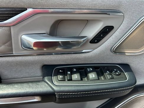 Used 2022 RAM 1500 Limited AWD/4WD image 13