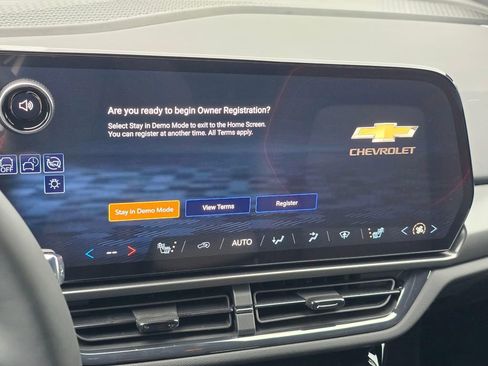 New 2026 Chevrolet Equinox EV RS image 27