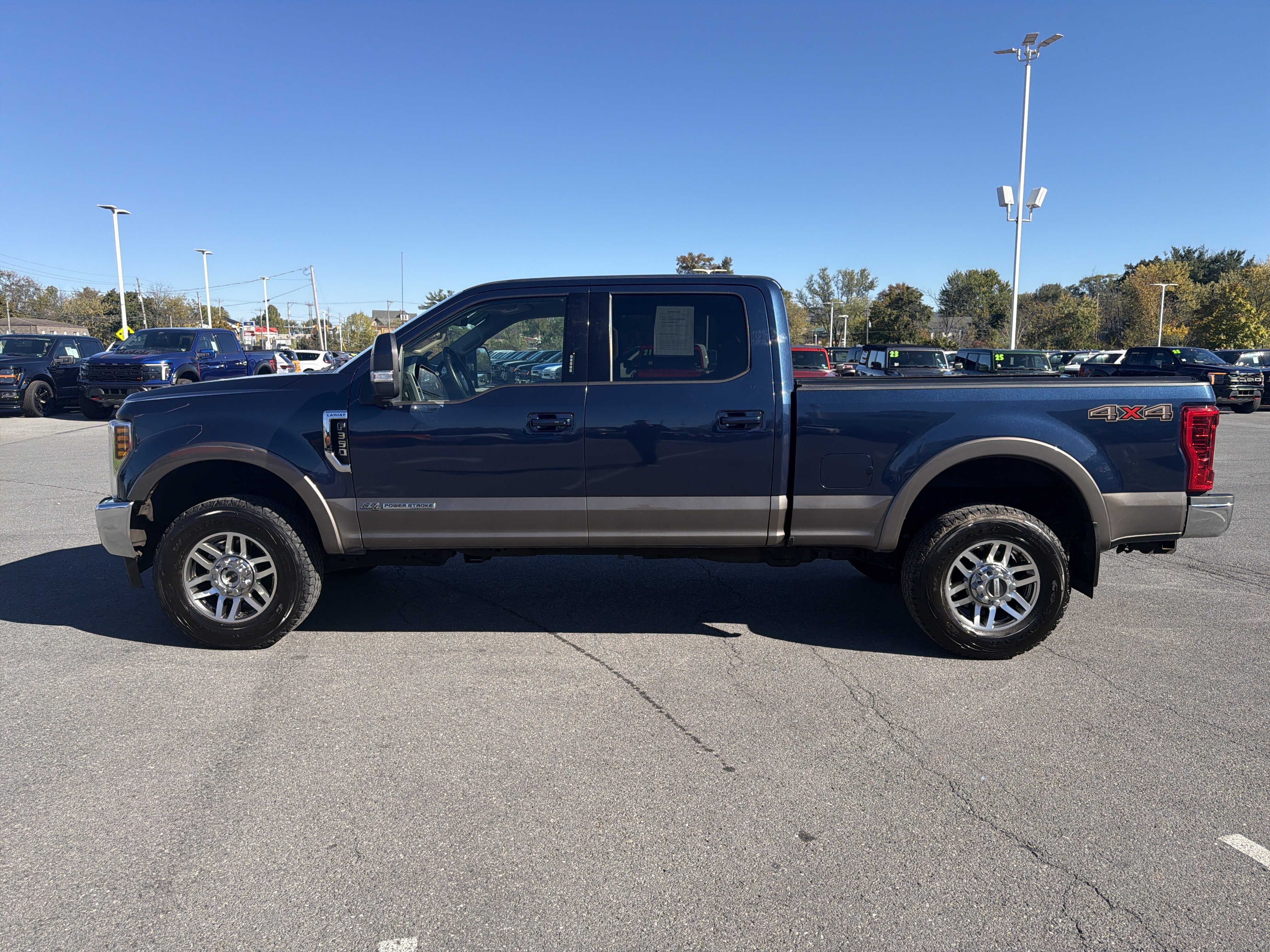 Used 2019 Ford F350 Lariat w/ Lariat Ultimate Package AWD/4WD image 7