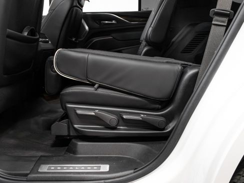 Used 2022 Cadillac Escalade Sport Platinum image 47