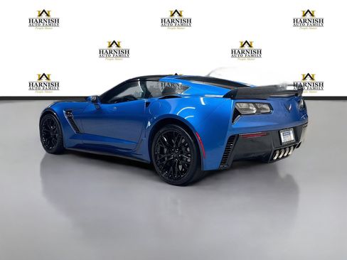 Used 2016 Chevrolet Corvette Z06 w/ 3LZ Preferred Equipment Group RWD image 9