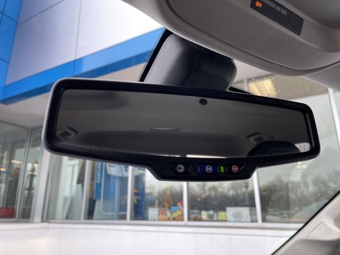 Used 2022 Chevrolet Colorado Z71 w/ Safety Package image 24