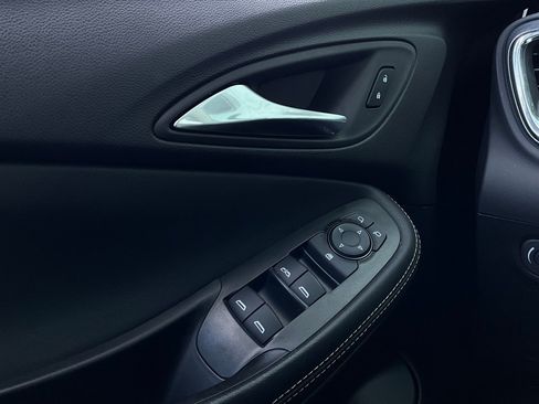 Used 2025 Buick Encore GX Preferred image 19