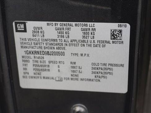 Used 2011 GMC Acadia SL w/ Preferred Package FWD image 30
