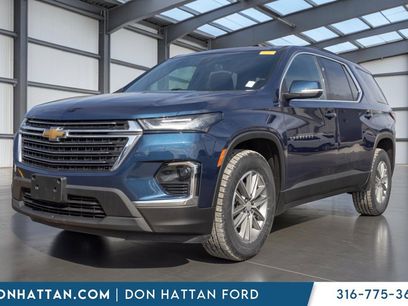 Used 2023 Chevrolet Traverse LT