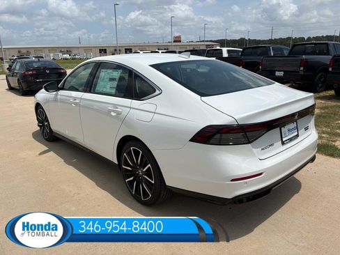 New 2026 Honda Accord Hybrid Touring image 4
