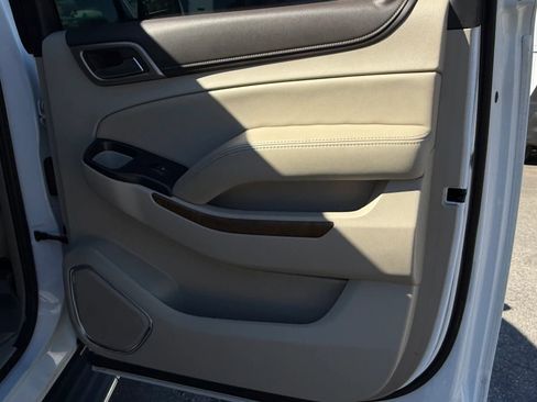 Used 2020 GMC Yukon XL Denali image 26