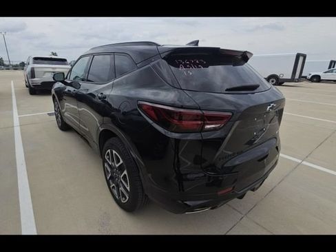 Used 2025 Chevrolet Blazer RS w/ Enhanced Convenience Package AWD/4WD image 2