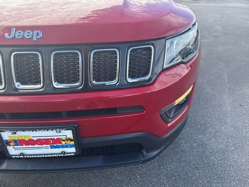 Used 2018 Jeep Compass Latitude w/ Popular Equipment Group image 37