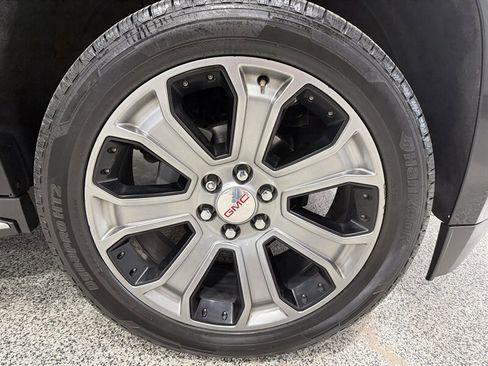 Used 2018 GMC Yukon Denali w/ Open Road Package image 26