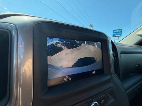 Used 2021 Chevrolet Silverado 1500 Custom AWD/4WD image 25