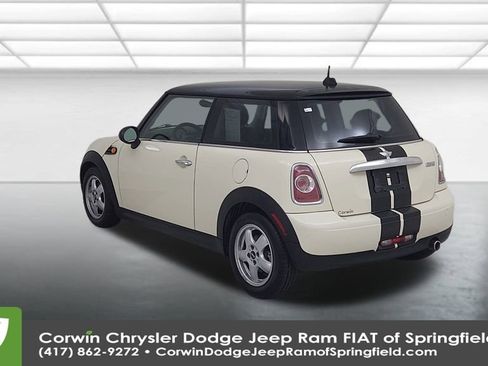 Used 2011 MINI Cooper Hardtop image 11