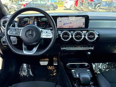 Used 2023 Mercedes-Benz CLA 250 image 39