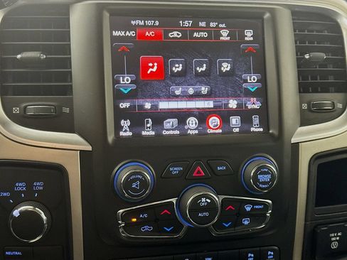 Used 2016 RAM 2500 Laramie w/ Snow Chief Group AWD/4WD image 16