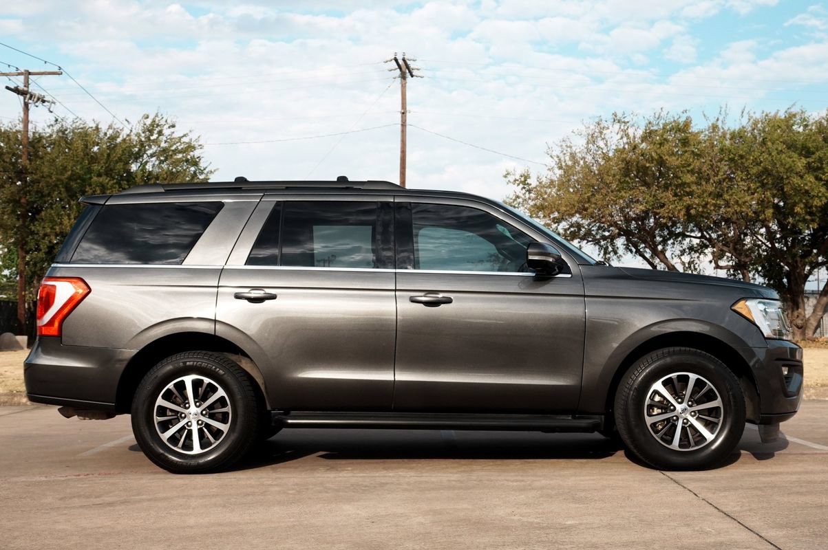 Used 2018 Ford Expedition XLT w/ Equipment Group 201A RWD image 13