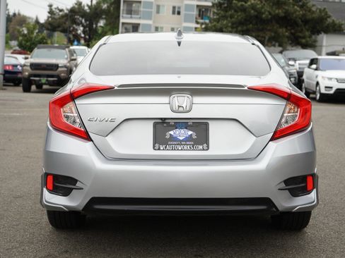 Used 2016 Honda Civic EX-L image 4