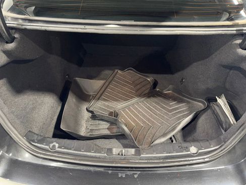 Used 2011 BMW 535i Sedan image 28