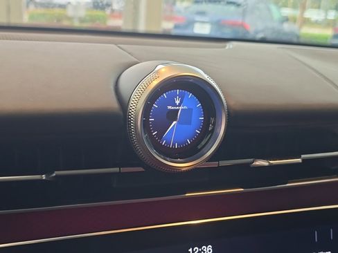 New 2025 Maserati Grecale Modena image 25