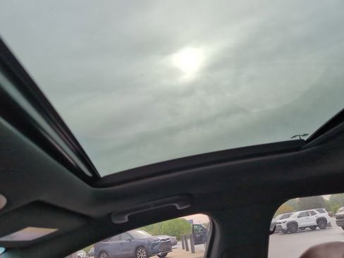 Used 2023 Kia Stinger GT-Line w/ Sun & Sound Package image 11