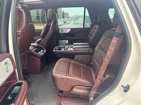 Used 2021 Lincoln Navigator Black Label w/ Cargo Convenience Package AWD/4WD image 14