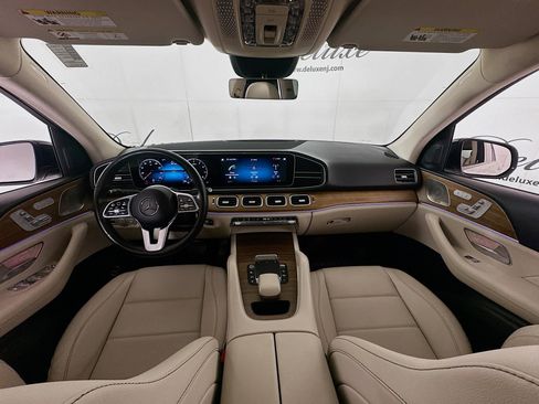 Used 2023 Mercedes-Benz GLE 450 4MATIC w/ AMG Line Exterior image 20