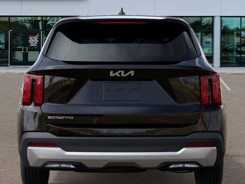 New 2026 Kia Sorento LX image 13
